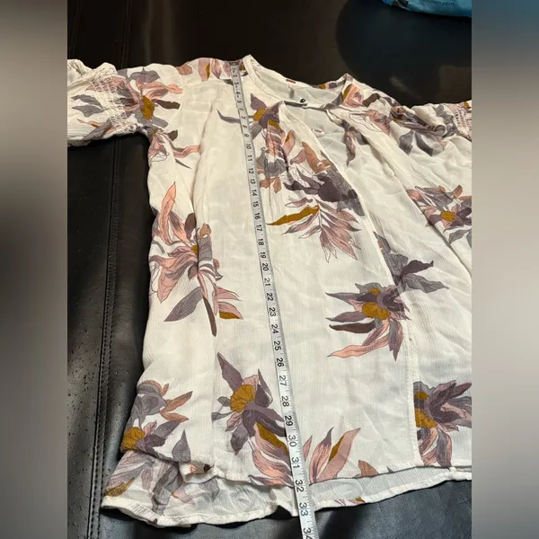 Free People Floral Print Tunic Top - Cream and Pink - Image 11