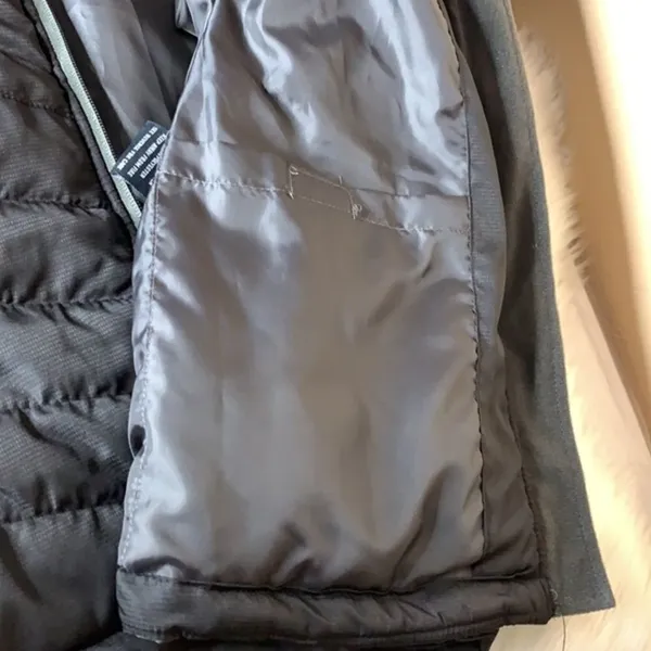 Fossa Women’s Black Puffer Jacket Size Medium - Image 10
