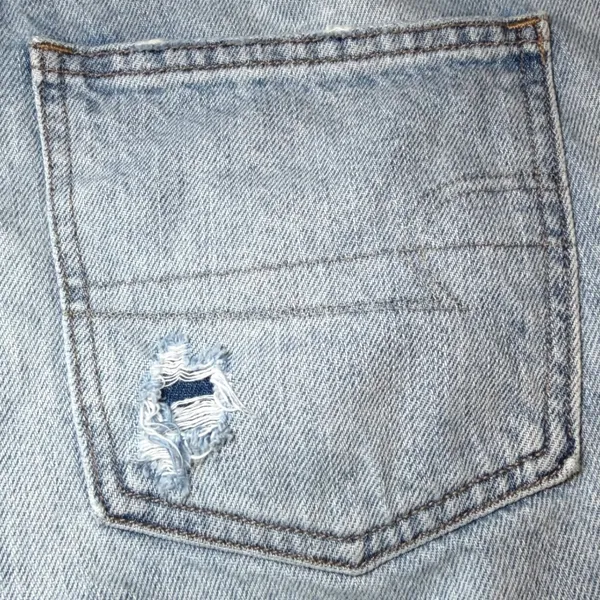 American Eagle Womens Size 6 90s Boyfriend Shorts Blue Denim Distressed Cut Off - Image 14