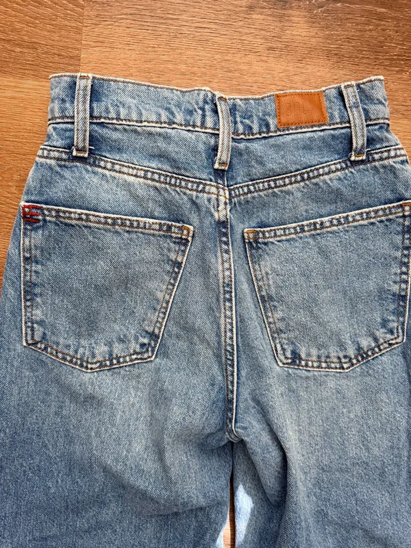 BDG High Waisted Baggy Jeans Urban Outfitters - Image 6