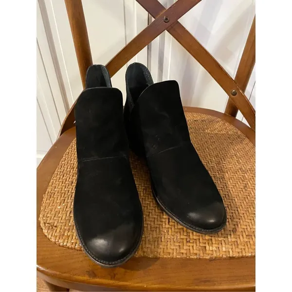 Steve Madden Willa suede booties size 7.5 - Image 5