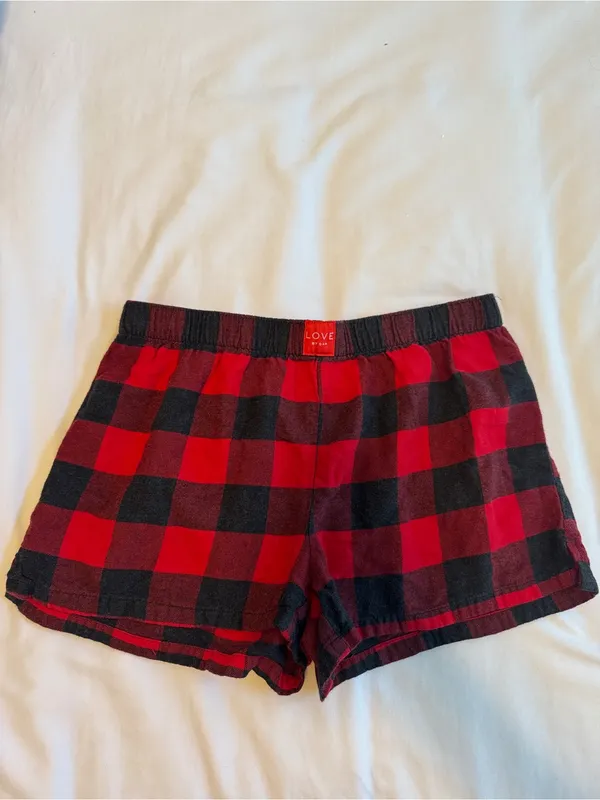 GAP Red and Black Buffalo Plaid Lounge Shorts - Image 3