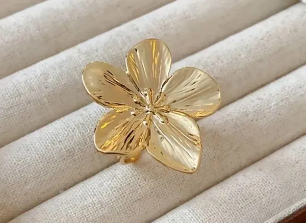Alloy Flower Statement Solid Metal Design Gold Ring - Image 2