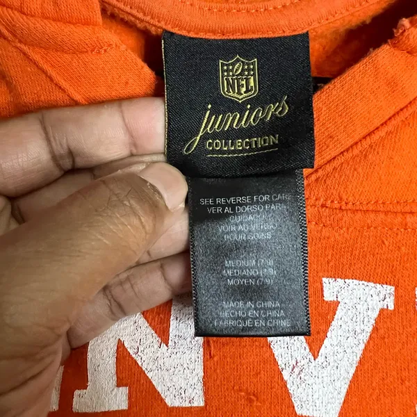 NFL Juniors Collection hooded top - Denver Broncos - Orange - Sz. Medium (7/9) - Image 4