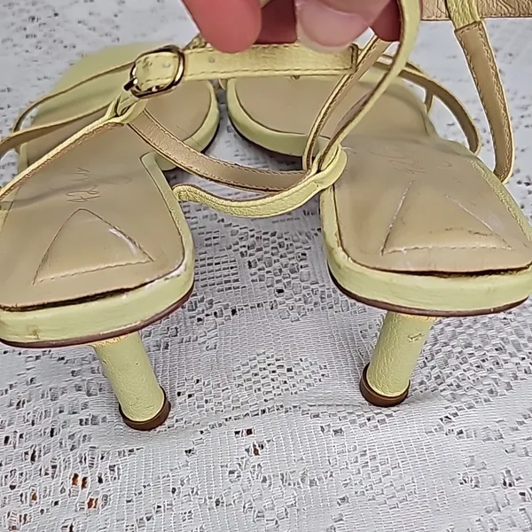 42 Gold yellow leather strappy ankle strap unique rare heel heels sz 8 - Image 8