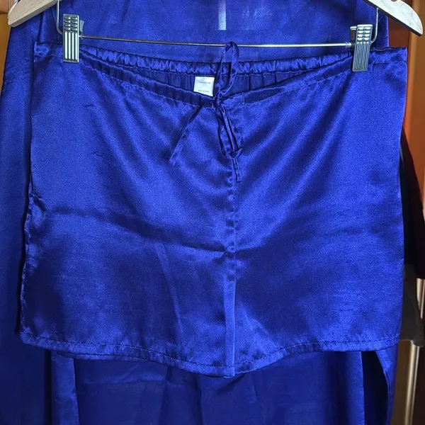 Vintage Victoria’s Secret Dark Purple Satin Pajama Set LS Top & Short Size Small - Image 7