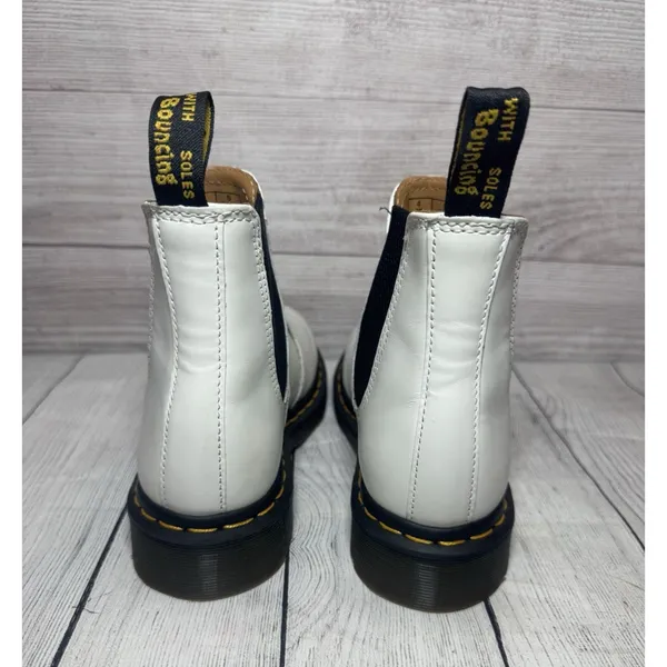 Dr Martens 2976 White Leather Chelsea Boot Women Yellow Stitch 26228100 SZ 6 - Image 6