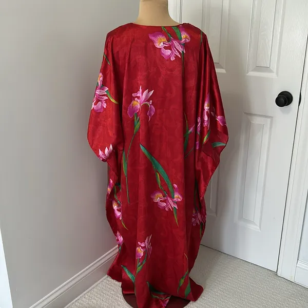 Winlar Red Satin Floral Kaftan Maxi Dress - Image 4