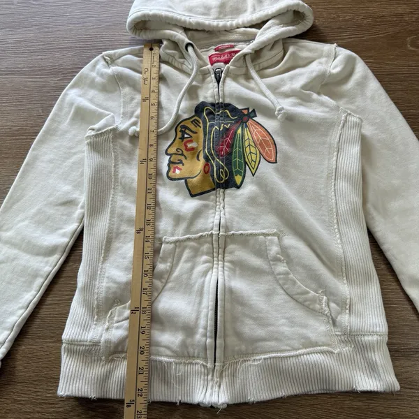 Mitchell & Ness Women's Chicago Blackhawks Zip Hoodie Cream Size M Distressed - Image 7