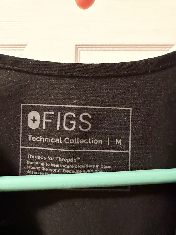 FIGS Scrubs - Image 2