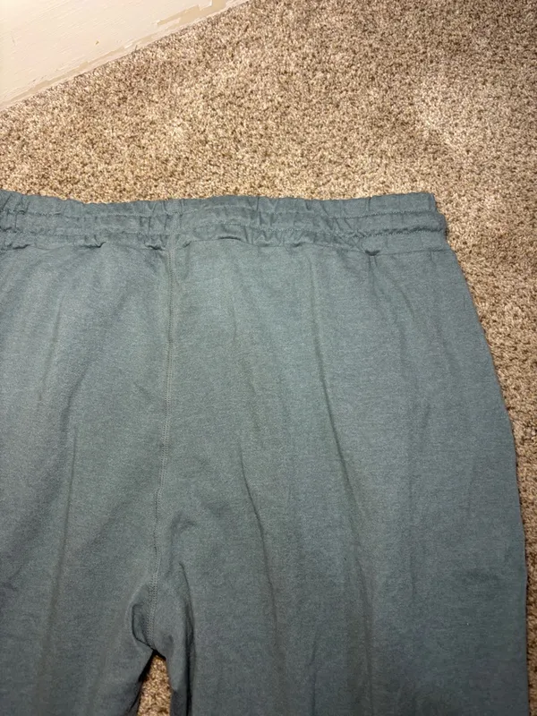 Vuori Performance Jogger Women Dreamknit Sweatpants Lake Color M/L - Image 13