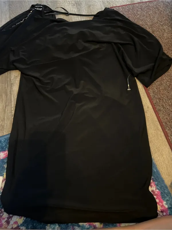 Cachet black mini dress size 4 - Image 6
