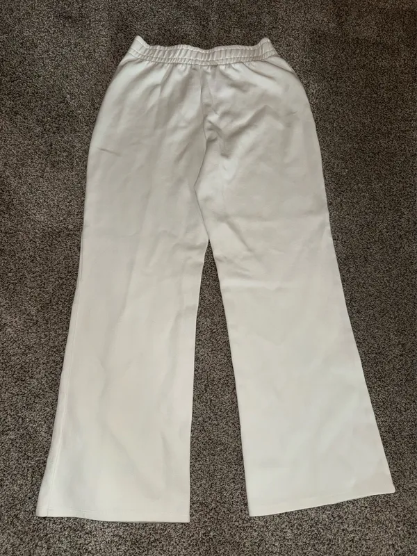 Calvin Klein Women's High-Waisted Wide Leg Lounge Pants with Front Seam - Image 4