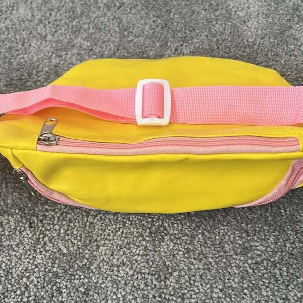 🛼💕💛80’s inspired FANNY PACK 💛💕🛼 perfect for a Barbie Halloween costume! 🎃 - Image 4