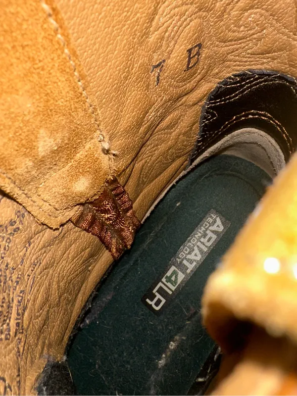 Women’s Ariat FatBaby 7 B Short Western Boots Ostrich Design Leather Classic - Image 9