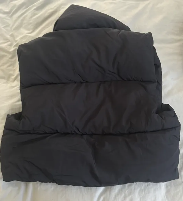 Amazon Cropped Puffer Vest - Image 2