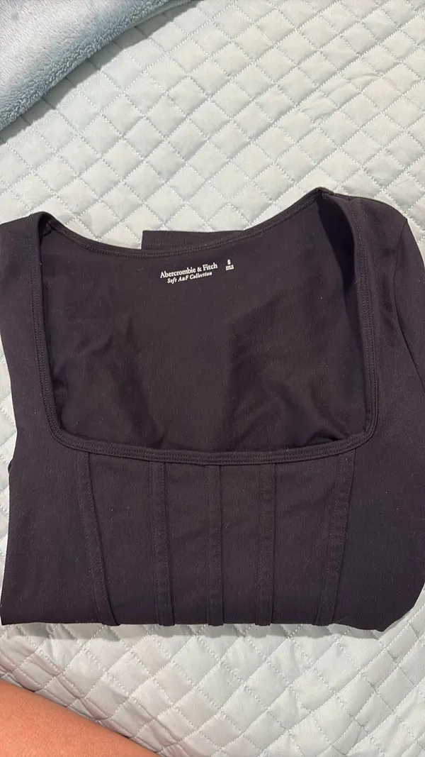 Abercrombie Soft A&F Collection Long Sleeve - Image 4