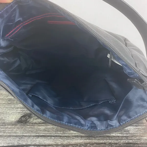 Tommy Hilfiger Black & Gold Zip Top Shoulder Handbag Bag - Image 8
