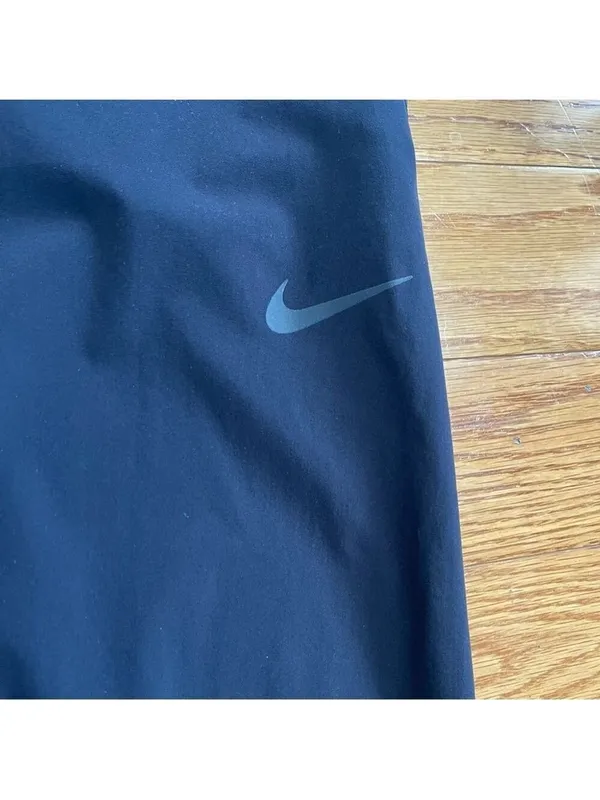 Nike Dri Fit Workout Capri Wide Leg Pants Womens Medium Black Elastic Wide Waist - Image 4