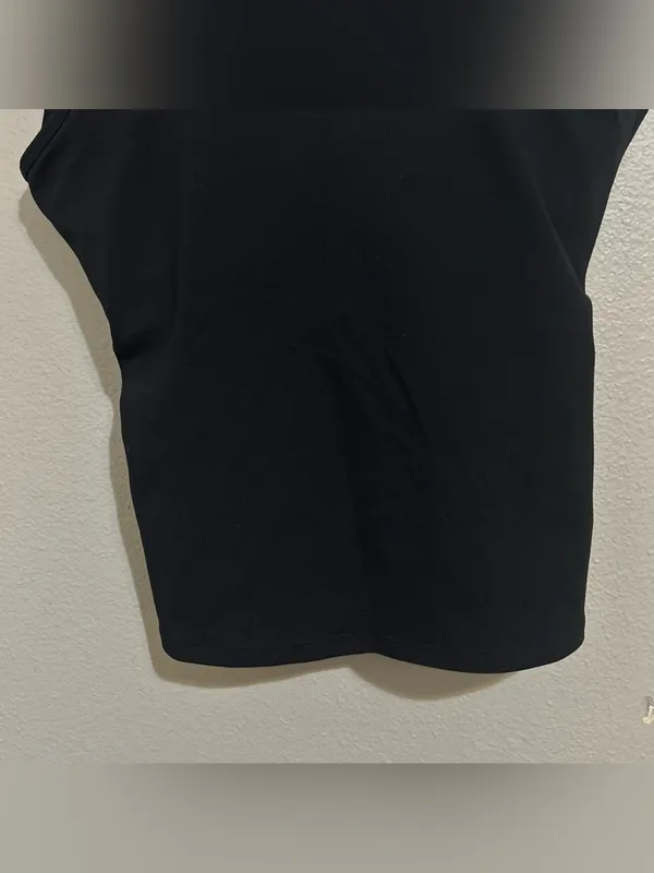 Halara Black U Neck Crossover Yoga Padded Longline Tank Top Women’s Size Small - Image 5