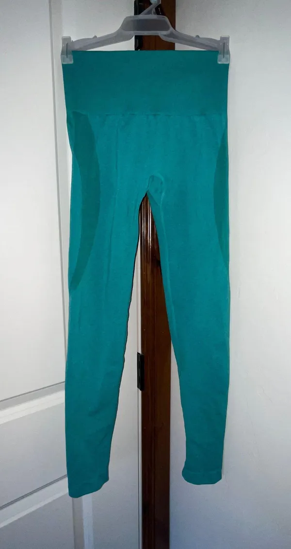 Seamless Contour Leggings - Image 3