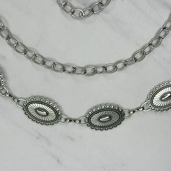 Western Concho Silver Chain Belt One Size (OS) ✨ - Image 4
