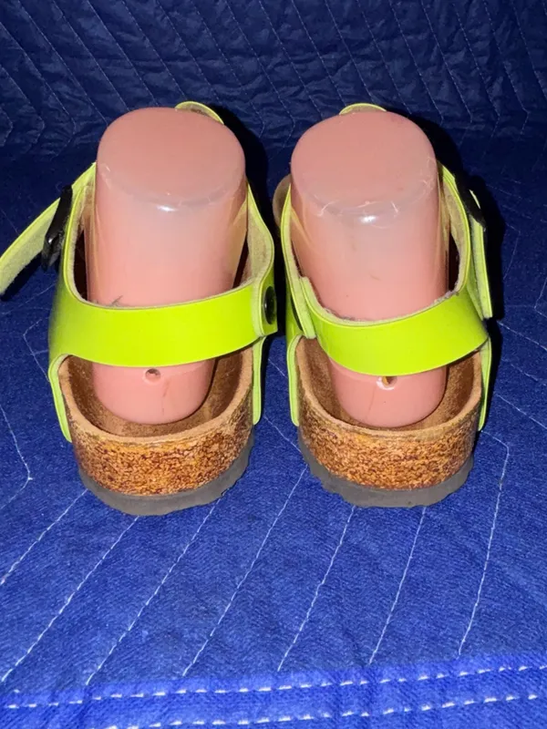 Birkenstock Kairo Patent Leather Kiwi Neon Lime Thong T-Strap Sandals 38 7.5 - Image 4