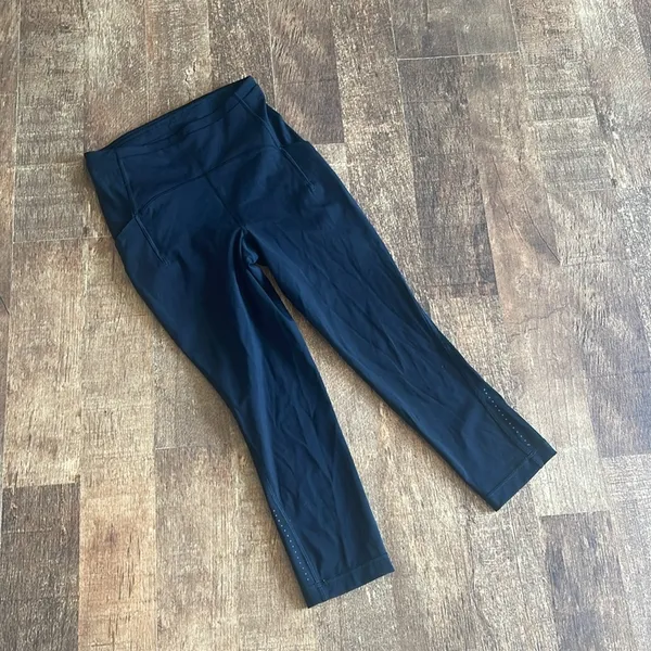 Lululemon Swift Speed High-Rise Crop 21" Black - Image 6