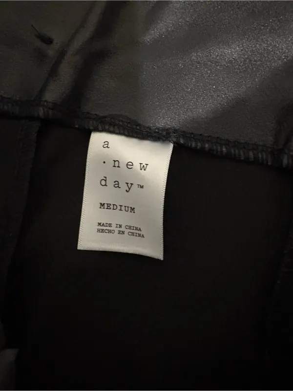 Brand New Black Faux Leather Skinny Pants / Leggings - Size M - Image 4