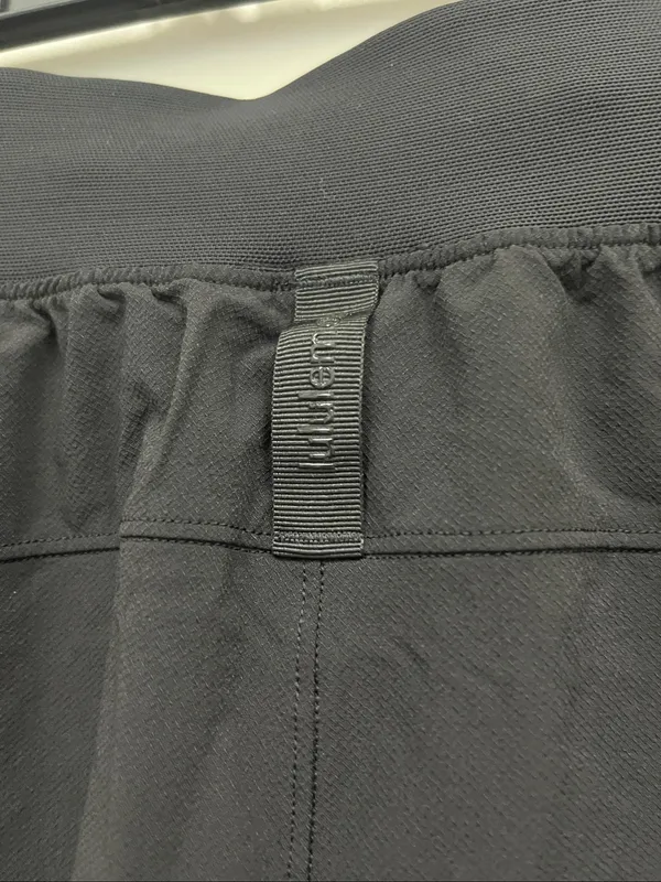 Lululemon Black Drawstring Hiking/Outdoor Active Pants size 6 - Image 4