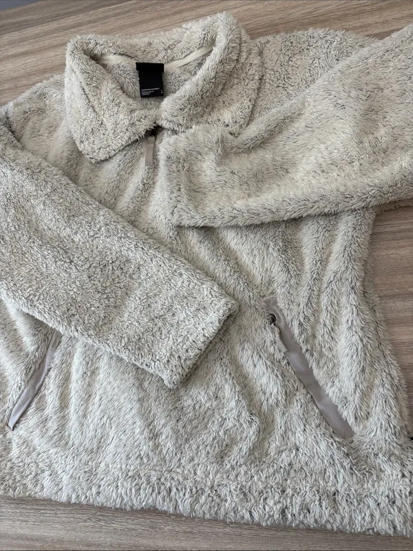 The North Face Furry Fleece Pullover Sweater Women Size Large - Image 5
