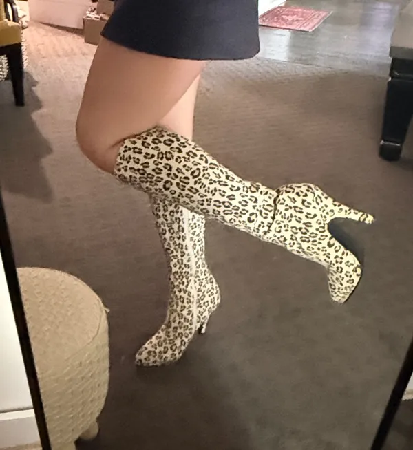 Leopard Print Knee-High Women's Boots - Stylish Statement Footwear - Image 3
