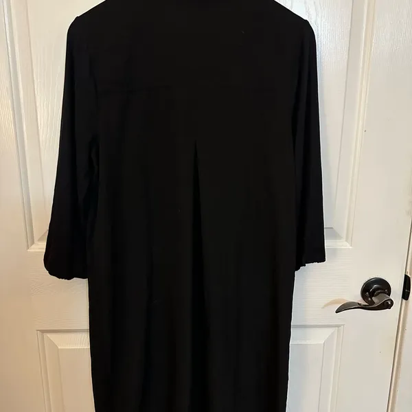 Liz Lange Maternity Dress - Image 3