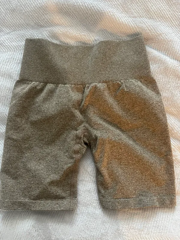 Scrunch Shorts - Image 2