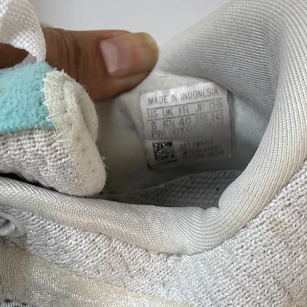 adidas Women's White Sneakers with Teal Accents - Image 7