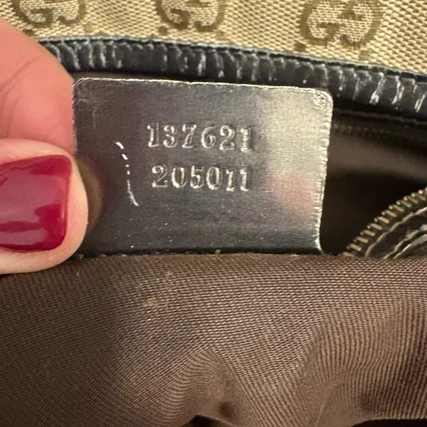 Gucci Pelham Canvas Shoulder Bag with Metallic Strapes - Image 11
