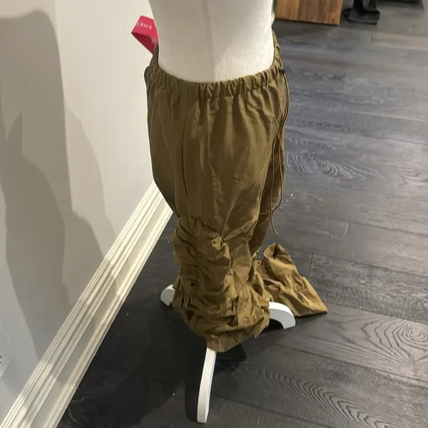 SheIn Olive Green Detailed Cargo Pants - Image 3