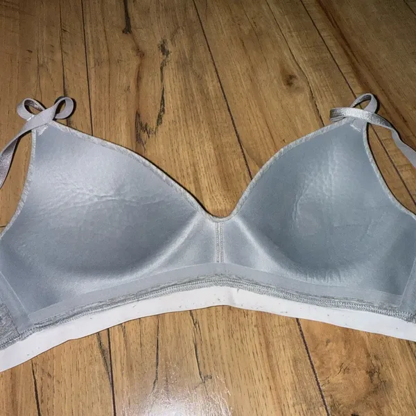 Gray Victoria’s Secret bra - Image 5