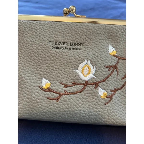 Forever Lonny Floral Embroidered Crossbody Wallet Bag Grey with Gold Hardware - Image 10