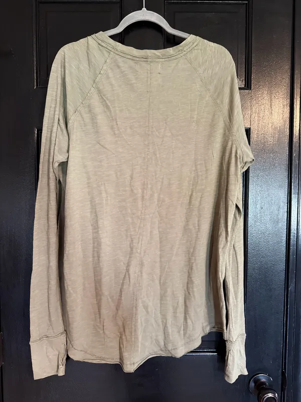 NWT We the free long sleeve - Image 3
