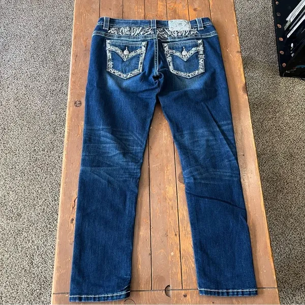 Miss Me Women’s Mid Rise Easy Skinny Embellished Pockets Y2K Jeans - Image 2