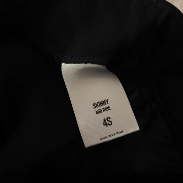 EXPRESS Women’s Skinny Mid Rise Size 4S - Image 3