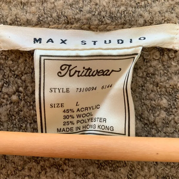 Y2K Max Studio Sweater - Image 4