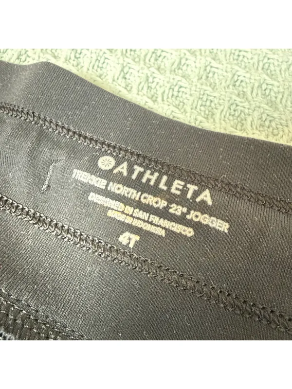 Athleta Trekkie North Crop 23" Jogger Pants Womens 4T Tall Black Hiking Outdoor - Image 3