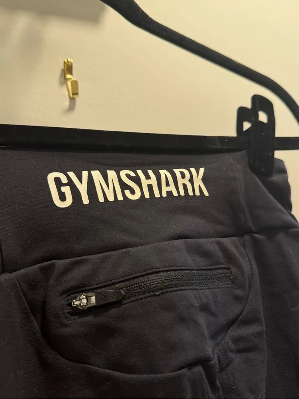 Gymshark Black High-Waist Leggings with Side Pockets - Image 4