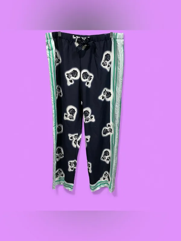 Cute silky classic navy roses mint striped Victoria’s Secret pajama pants cozy - Image 2