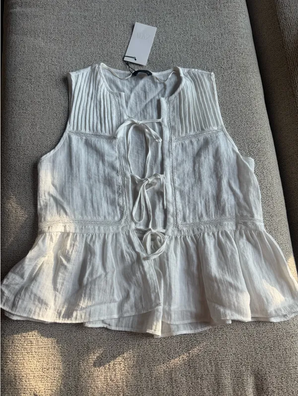 NEW Zara White Tie-Front Top - Image 2