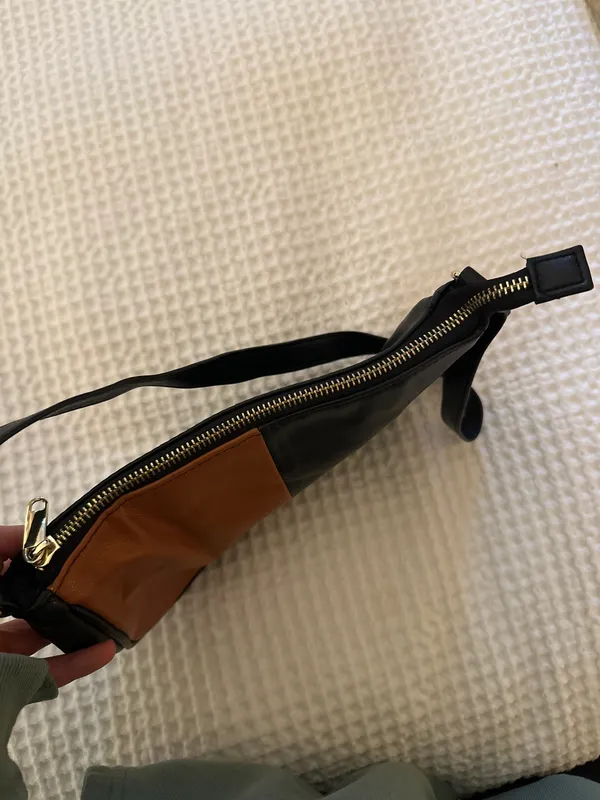 Color Block Shoulder Bag Black - Image 3