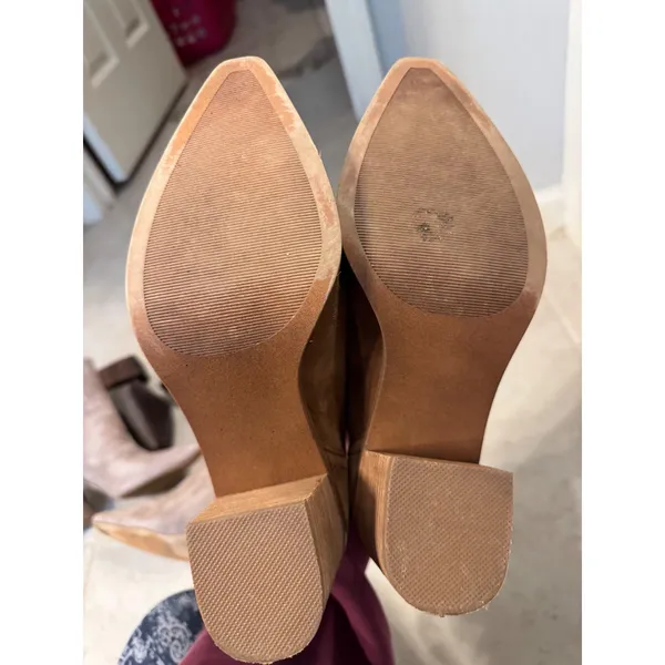 Steve Madden HAVANNA Suede V-Cut Ankle Booties – Cognac Brown‎ – Size 7 - Image 5