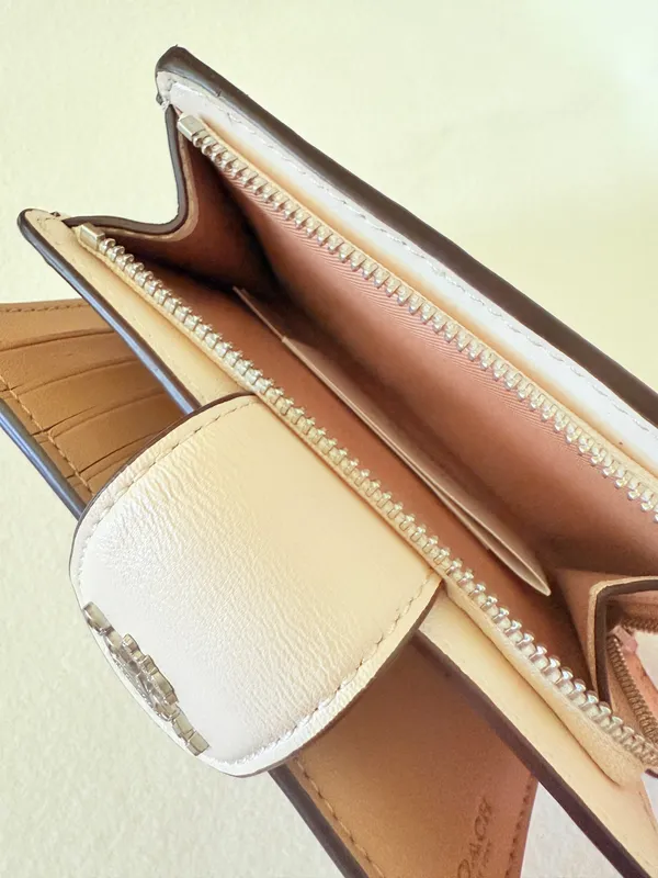coach Medium Corner Zip Wallet In Signature Leather cz341 - Image 5